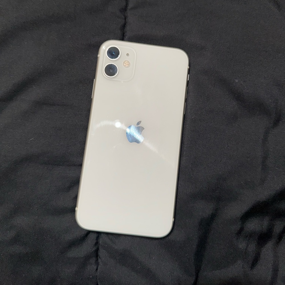 Apple iPhone 11